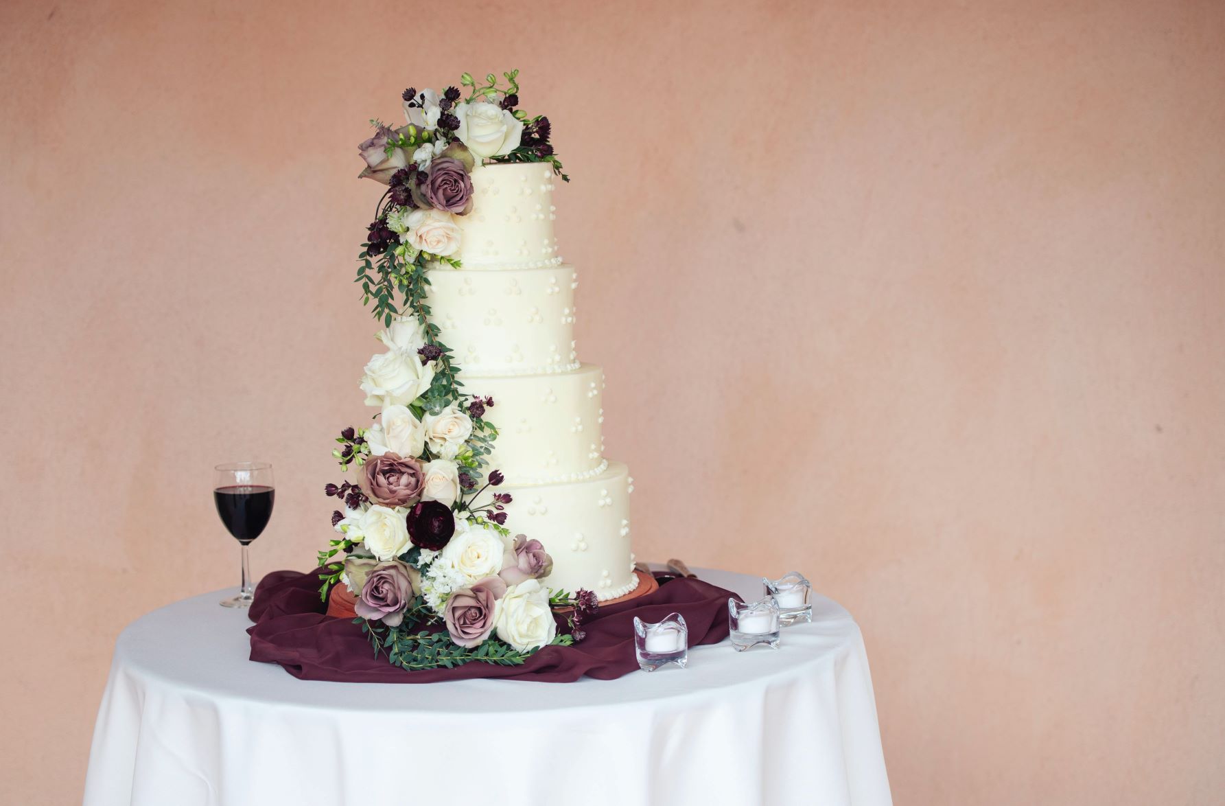 A 4-tier wedding cake